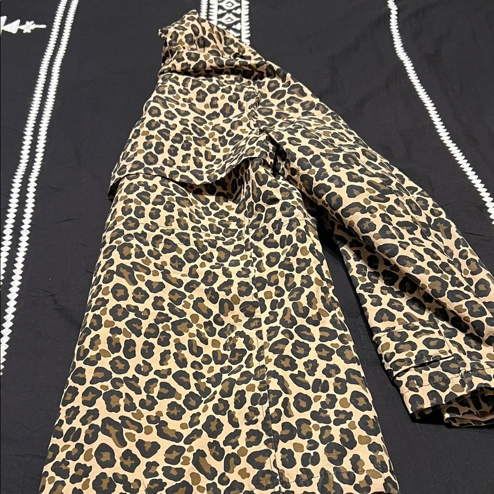 Leopard Print Rain Jacket with Hood - Picture 7 of 8